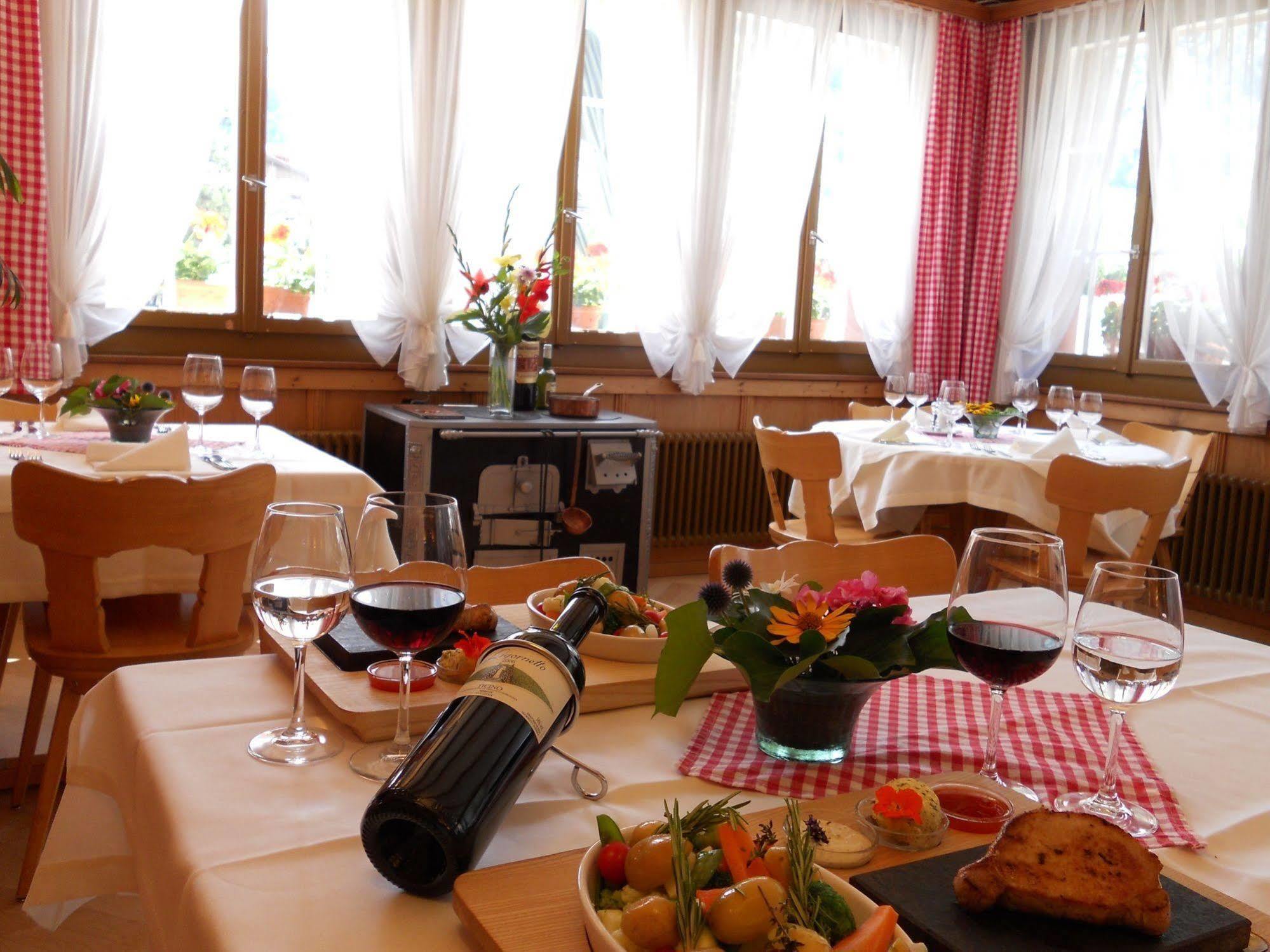 Gasthaus Paxmontana ザクセルン エクステリア 写真